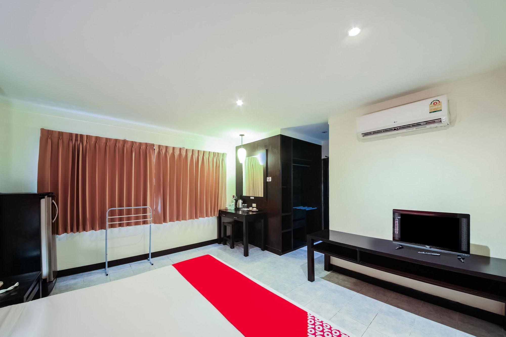 Oyo 244 Roar Inn Patong מראה חיצוני תמונה