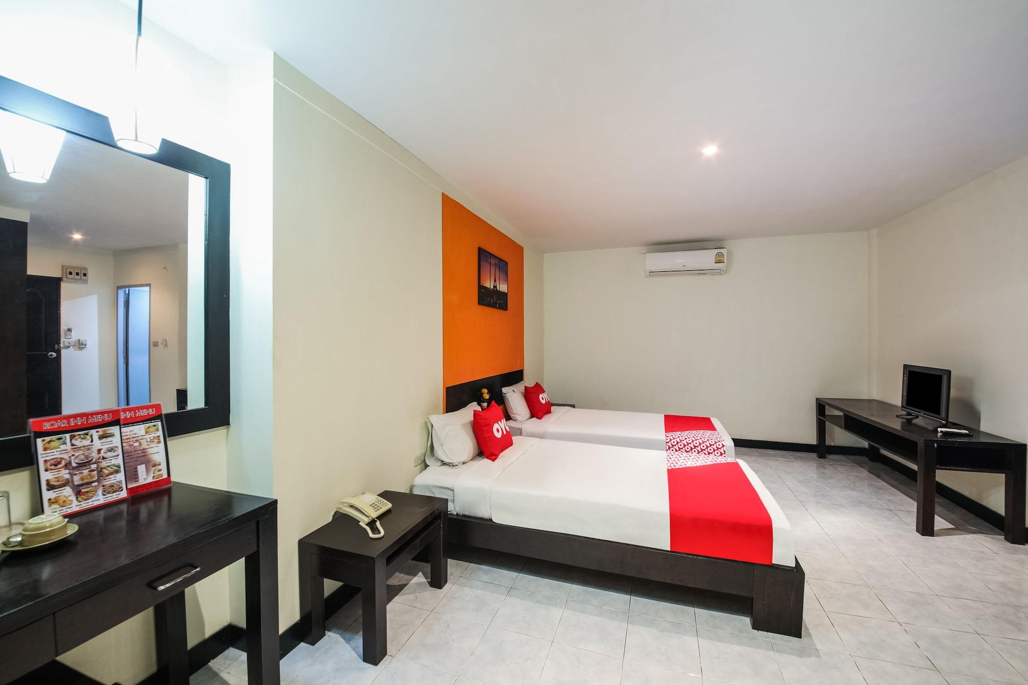 Oyo 244 Roar Inn Patong מראה חיצוני תמונה