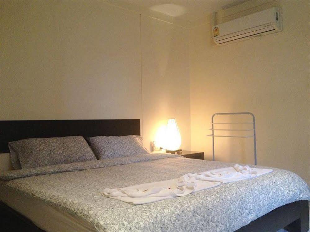 Oyo 244 Roar Inn Patong מראה חיצוני תמונה